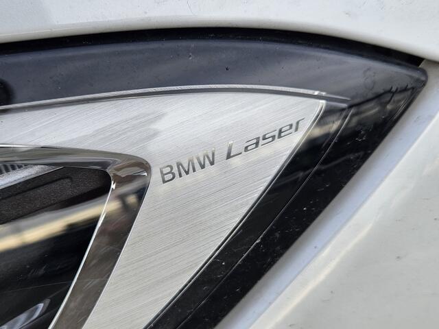 BMW 3-SERIE Touring 330e Sportline Plug In Hybrid 293pk PHEV | Panodak | Laser LED | Adaptive Cruise | Head Up | Adaptive Onderstel | Apple Carplay | Camera | Sportstoelen Memory |