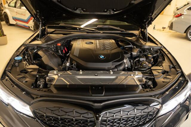 BMW 3-SERIE Touring M340i xDrive High Executive, Pure 800, HUD, ACC, Pano, Elektr stoelen