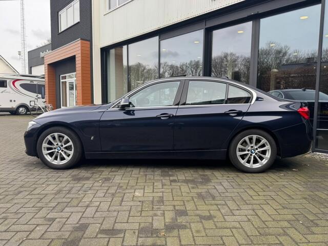 BMW 3-SERIE 330e High Exe,Schuifdak,Sportleer,LED,NaviPro,Clima,Cruise,Stoel