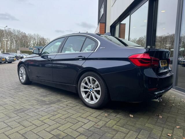 BMW 3-SERIE 330e High Exe,Schuifdak,Sportleer,LED,NaviPro,Clima,Cruise,Stoel