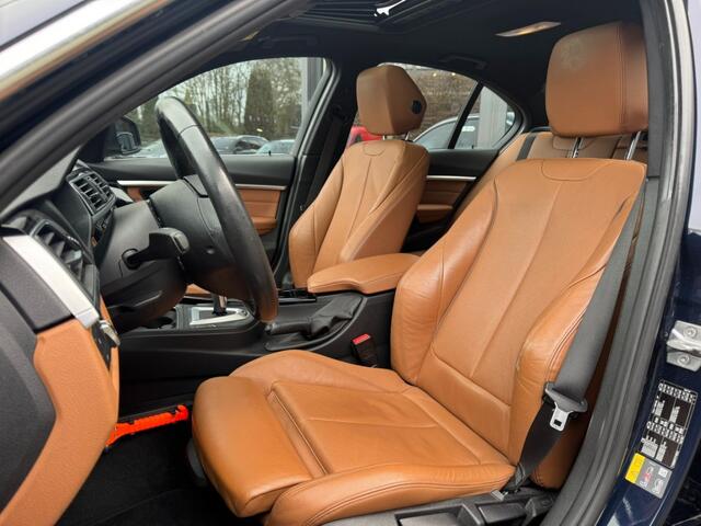BMW 3-SERIE 330e High Exe,Schuifdak,Sportleer,LED,NaviPro,Clima,Cruise,Stoel