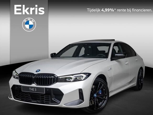 BMW 3-SERIE Sedan 320e | M Sportpakket | Travel Pack | Entertainment Pack