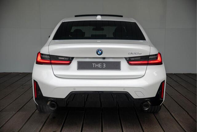 BMW 3-SERIE Sedan 320e | M Sportpakket | Travel Pack | Entertainment Pack
