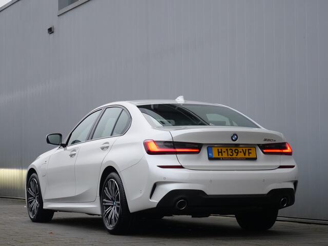 BMW 3-SERIE 330e 292pk High Executive Automaat M-Sport / Camera / Adaptive cruise / Apple Carplay