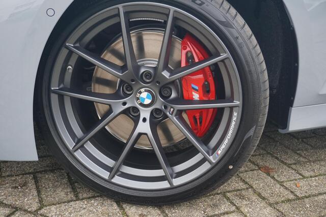 BMW 3-SERIE Touring 330e M Sportpakket Pro 19'' / Adaptief onderstel / Comfort Acces / HiFi System