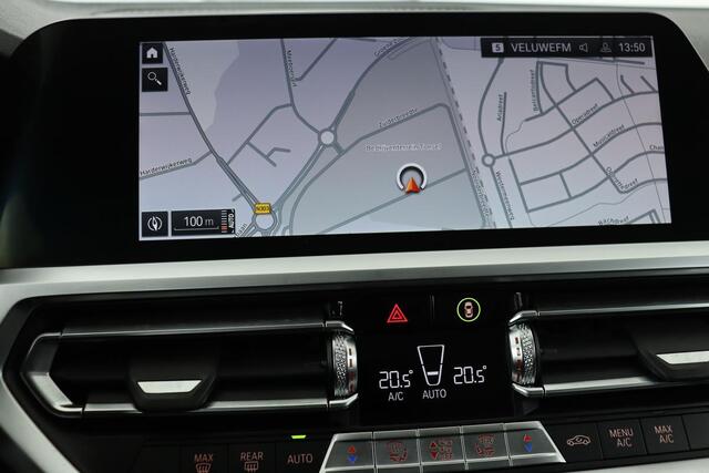 BMW 3-SERIE 318d Executive Edition | Sport Line | Carplay | Sportstoelen | Live Cockpit | Full LED | Navigatie | PDC | Half leder | Climate control