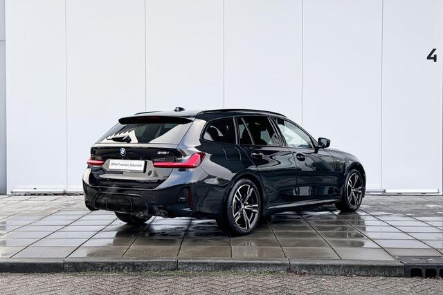 BMW 3-SERIE Touring 318i M-Sport / Comfort Acces / 18 inch / Comfort Pakket / Hifi / Privacy Glas / Stoelverwarming / Parking Assistant