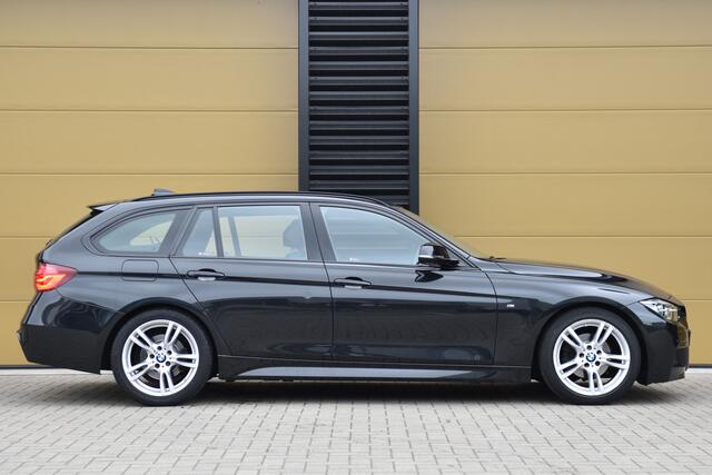 BMW 3-SERIE Touring 318i M Sport Edition * M Sportpakket * Stoelverwarming * Navigatie Professional * LED * Leder *