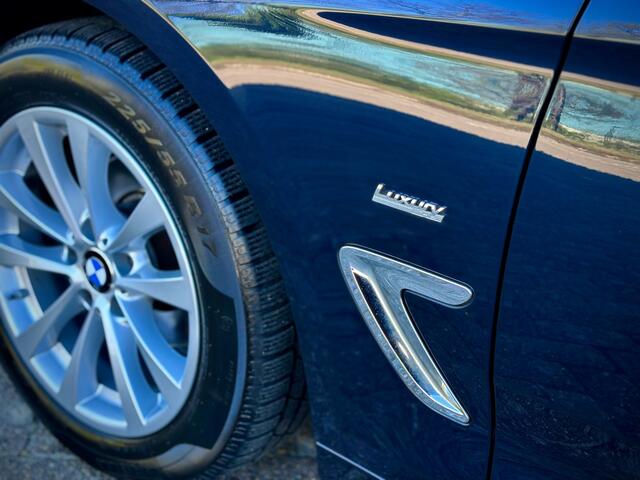BMW 3-SERIE 320i LUXURY PANO|LEER|CAMERA|CARPLAY