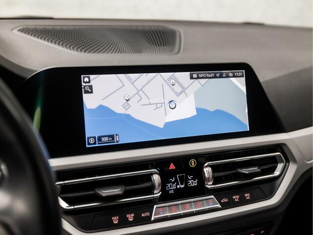 BMW 3-SERIE Touring 320e Sportline 204Pk Automaat (APPLE CARPLAY, GROOT NAVI, DEALER ONDERHOUDEN, LEDEREN SPORTSTOELEN, CAMERA, GETINT GLAS, CRUISE, NIEUWSTAAT)