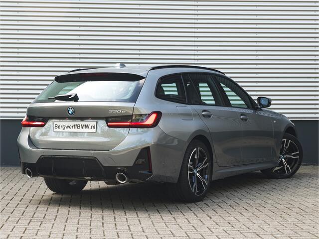 BMW 3-SERIE Touring 330e M-Sport - ACC - Trekhaak - Hifi - Stuurwiel verwarmd - Camera