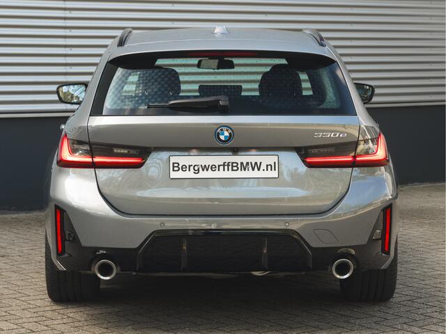 BMW 3-SERIE Touring 330e M-Sport - ACC - Trekhaak - Hifi - Stuurwiel verwarmd - Camera