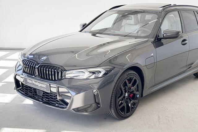 BMW 3-SERIE Touring 330e xDrive | M Sport Pro | Comfort Pack | Adaptieve LED koplampen