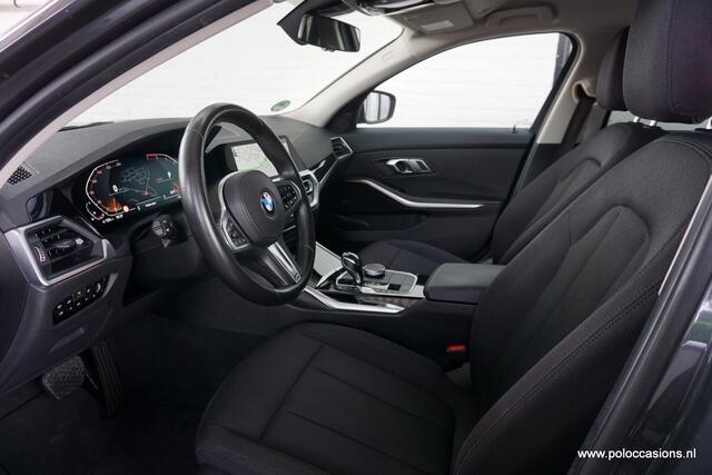 BMW 3-SERIE Touring 320i Automaat | Carplay | NL AUTO | Dealeronderh