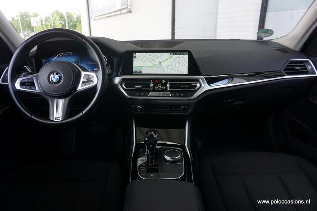 BMW 3-SERIE Touring 320i Automaat | Carplay | NL AUTO | Dealeronderh