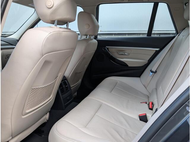 BMW 3-SERIE Touring 318i Corporate Lease Executive