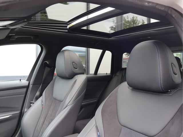 BMW 3-SERIE Touring 330e M-Sport *Pano*Davitgrau*Carplay*Live Cockpit*