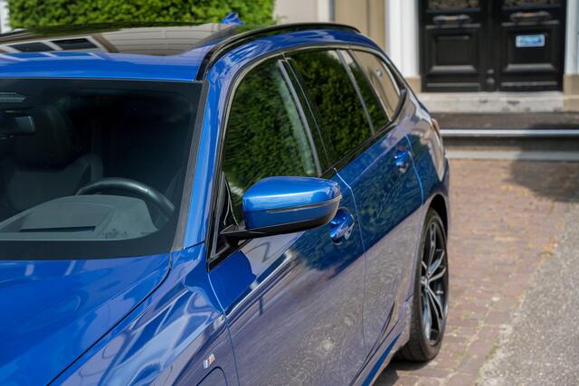 BMW 3-SERIE Touring 330e M-Sport PANO | ADAPTIVE | H&K | MEMORY | FULL OPTION