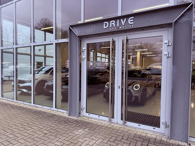 BMW 3-SERIE Touring 330e High Executive M-Sport|HUD|Ad.Cruise|El.Trekhaak|19"