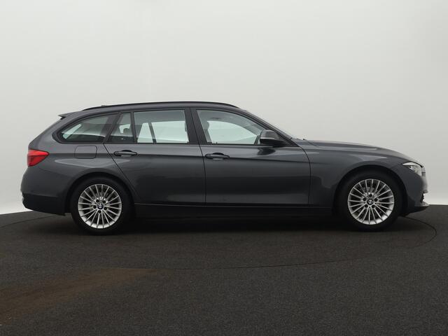 BMW 3-SERIE Touring 318i Executive / Auto verbruikt olie! / Handel of Export / Navigatie / Cruise-ctr. / Airco / leder / Trekhaak
