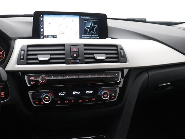 BMW 3-SERIE Touring 318i Executive / Auto verbruikt olie! / Handel of Export / Navigatie / Cruise-ctr. / Airco / leder / Trekhaak