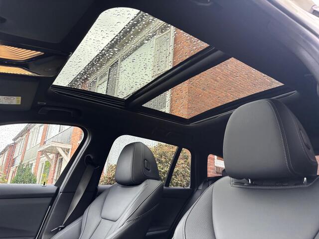 BMW 3-SERIE Touring 320e M-Sport / Pano / Leder / Laser-LED / ACC / HUD