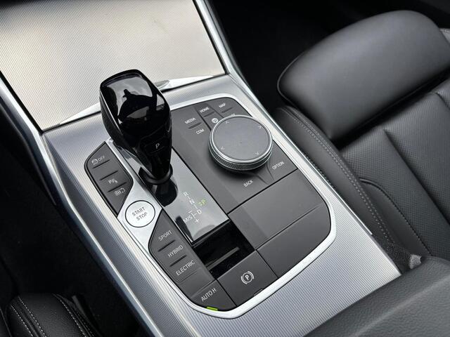 BMW 3-SERIE Touring 320e M-Sport / Pano / Leder / Laser-LED / ACC / HUD