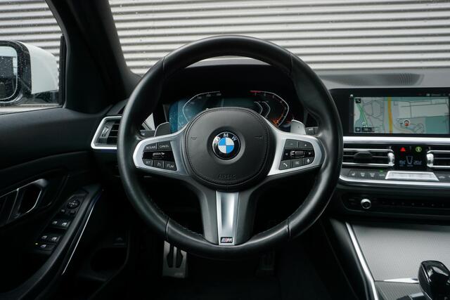 BMW 3-SERIE Touring 320i High Executive