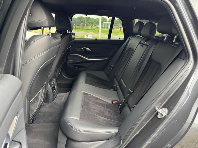 BMW 3-SERIE Touring 330i High Executive 258 PK | Camera | Laser | ACC