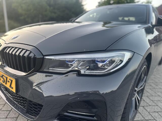 BMW 3-SERIE 330e High Executive|pano|laser|vol!