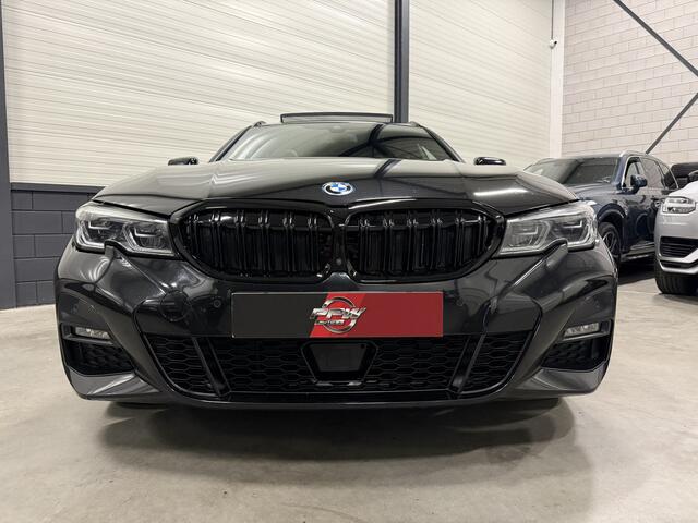BMW 3-SERIE Touring 330e xDrive M-Sport PANO/LASER/360CAMERA/ADAPTIVE M-ONDERSTEL/ACC/LEER-ALCANTARA/19"BREEDSET/KEYLESS/SHADOW-LINE/NET OH BEURT GEHAD BIJ BMW DEALER