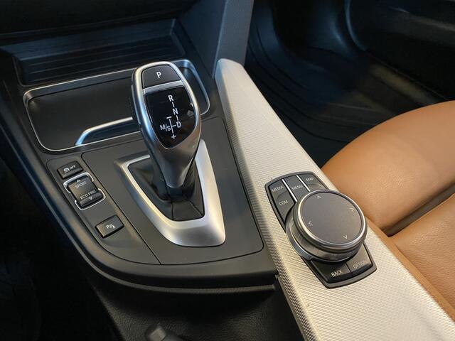 BMW 3-SERIE 330i M Sport Edition,M Pakket,NL Auto,Automaat,Schuifkanteldak,Keyless Entry,Navigatie,Parkeerassistent,Trekhaak,Leder&Stoelverwarming,Climate&Cruisecontrol,Bleutooth met Spraakbediening,SensorenV&A,19 Inch Lmv