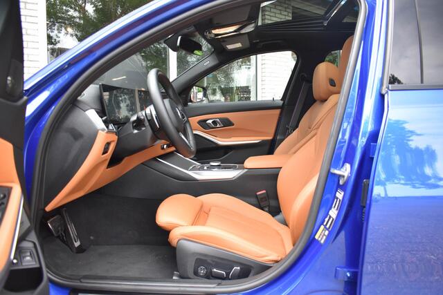 BMW 3-SERIE Touring 330e M-Sport Pro Pano ACC Elc Stoelen Camera Apple
