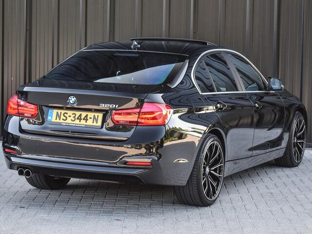 BMW 3-SERIE 320i CENTENNIAL HIGH EXECUTIVE | 184PK | LED | NL-AUTO | SCHUIF-/-DAK | 19INCH. | PROF. NAVI | STOELVERWARMING | PDC | LEDER