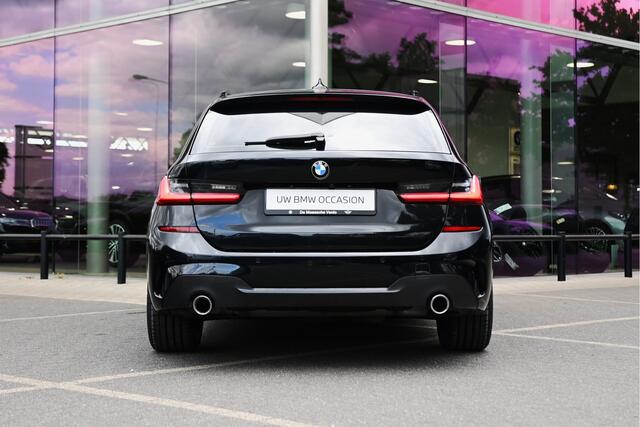 BMW 3-SERIE Touring 330i High Executive M Sport Automaat / Sportstoelen / LED / Head-Up / Parking Assistant / M Sportonderstel / Live Cockpit Professional / Stoelverwarming