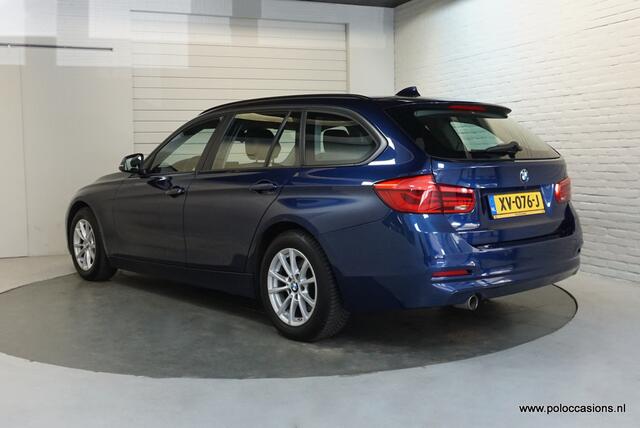 BMW 3-SERIE Touring 318i Leer | Panoramadak | Automaat | Achteruitrijcamera