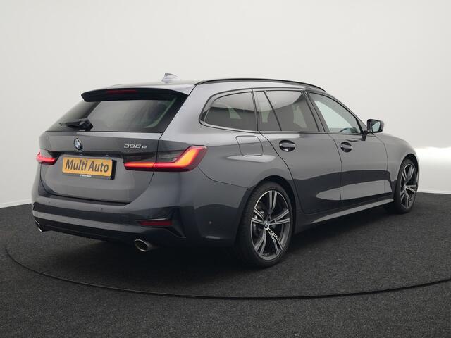 BMW 3-SERIE Touring 330e Sportline Plug In Hybrid 293pk PHEV | Trekhaak af Fabriek | Laser LED | Head Up | Lederen Sportstoelen Verwarmd | Harman Kardon | Apple Carplay | Keyless |