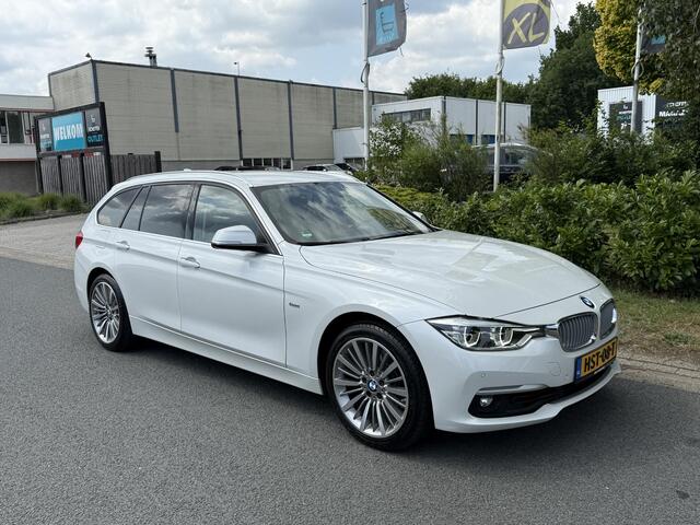 BMW 3-SERIE Touring 330i xDrive 252PK LuxuryoAutomaatoLeder
