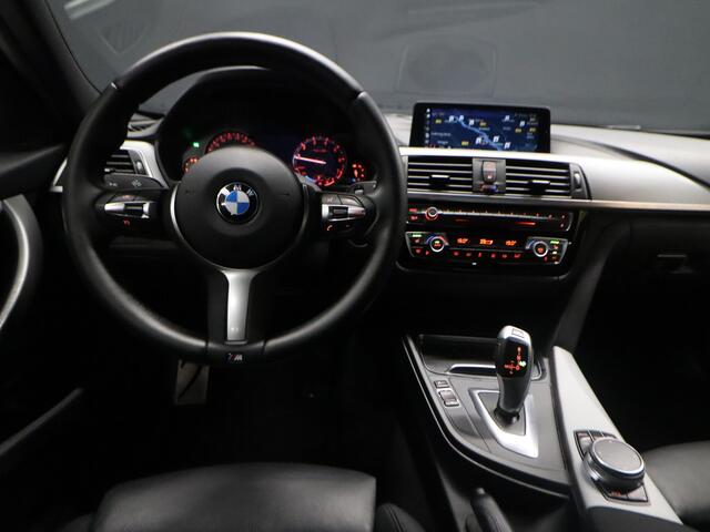 BMW 3-SERIE 318i Edition M Sport Shadow Executive [M-STUUR, VOL LEDER, STOELVERWARMING, PDC ACHTER, CRUISE, CLIMATE, NIEUWSTAAT]