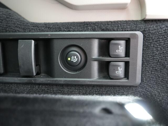 BMW 3-SERIE Touring 330e Sportline Plug In Hybrid 293pk PHEV | Trekhaak af Fabriek | Adaptive Cruise | Head Up | 360 Camera | Keyless | Sportstoelen Verwarmd | Sfeerverlichting |
