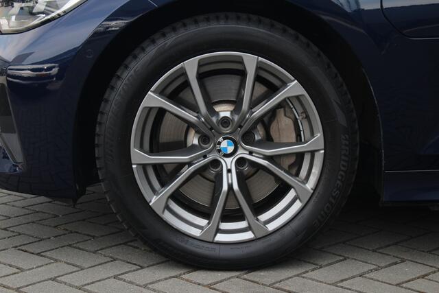 BMW 3-SERIE 330e eDrive Edition | Leder | Camera | Stoelverw.