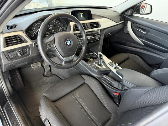 BMW 3-SERIE 318i CL. Executive/Navi/Trekhaak/HarmanKardon