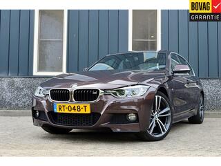 bmw-3-serie-330i-xdrive-m-sport-rij