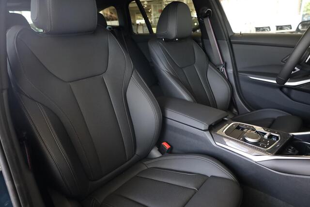 BMW 3-SERIE Touring 330e M Sportpakket Pro | Artic Race Blue | 19'' LMV | Comfort Access