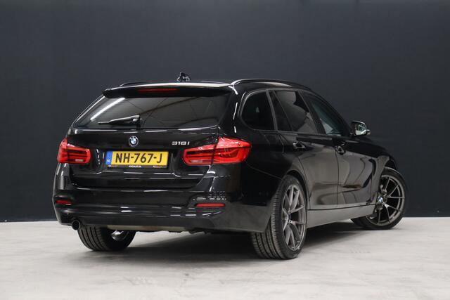 BMW 3-SERIE Touring 318i Luxury Line [NAVIGATIE, STOELVERWARMING, ELEKTRISCHE KLEP, PDC V+A, BLUETOOTH, LED, CRUISE CONTROL, CLIMATE CONTROL, NIEUWSTAAT]