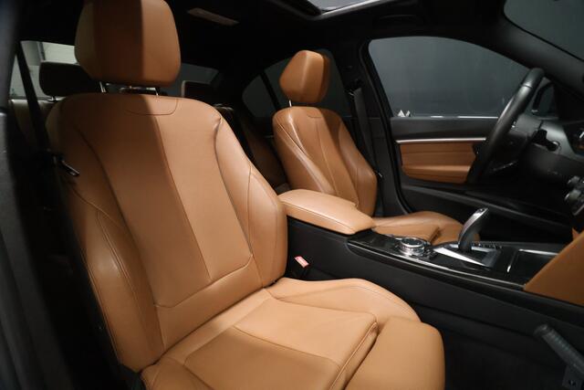 BMW 3-SERIE 330e Centennial High Executive Sport Line [SCHUIFKANTELDAK, MEMORY SEATS, ADAPTIVE CRUISECONTROL, STOELVERWARMING, VOL LEDER, HEAD-UP, PDC V+A, BLUETOOTH, CLIMATE CONTROL, NIEUWSTAAT]