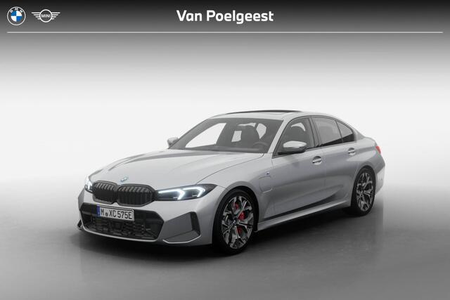 BMW 3-SERIE Sedan 330e | M Sport Pro | Comfort Pack | Active Cruise Control | Elektrisch bediend glazen schuif-/kanteldak