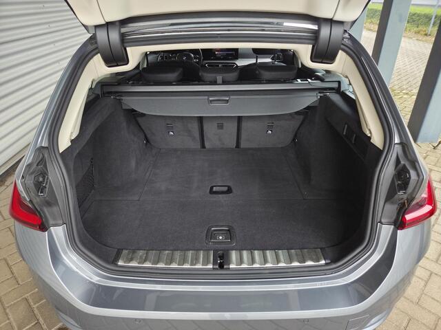 BMW 3-SERIE Touring 318i