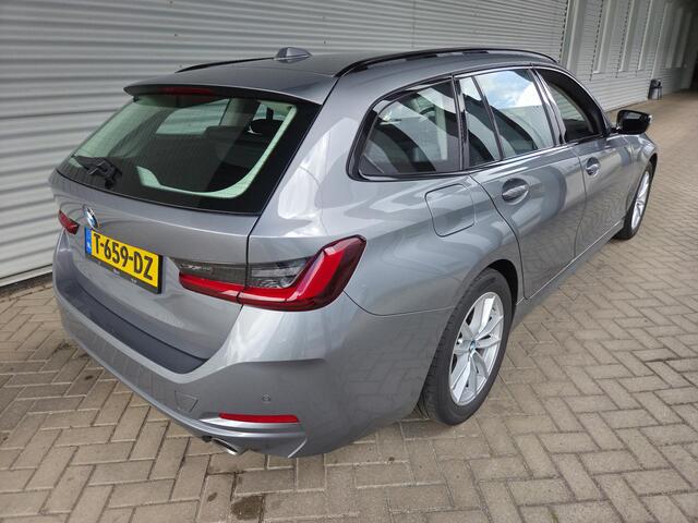 BMW 3-SERIE Touring 318i