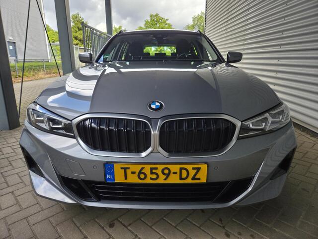 BMW 3-SERIE Touring 318i
